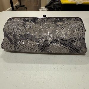 HOBO Lauren Clutch-Wallet Grey Floral Reptile Print